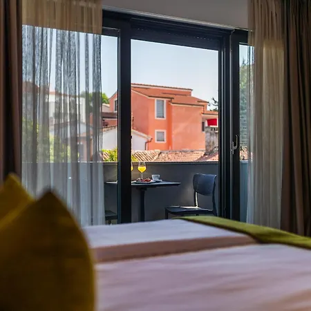 Pula City Center Accommodation - Breakfast Included-2