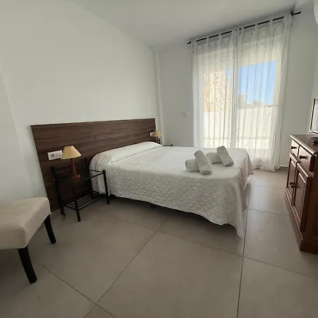 Living One Bed And Breakfast-2
