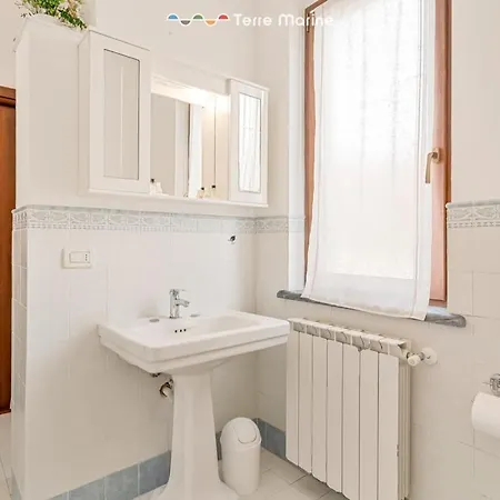 Villa In Vino Veritas, Terre Marine-2