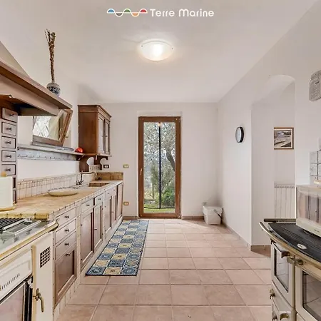 Villa In Vino Veritas, Terre Marine-3