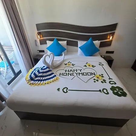 Nikabliss Dhigurah-2
