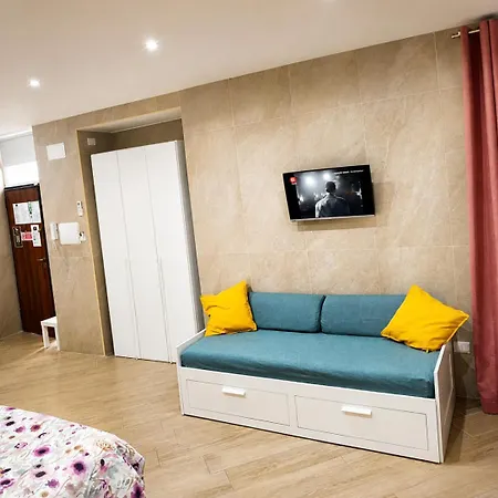 Domus Cuomo B&B-2