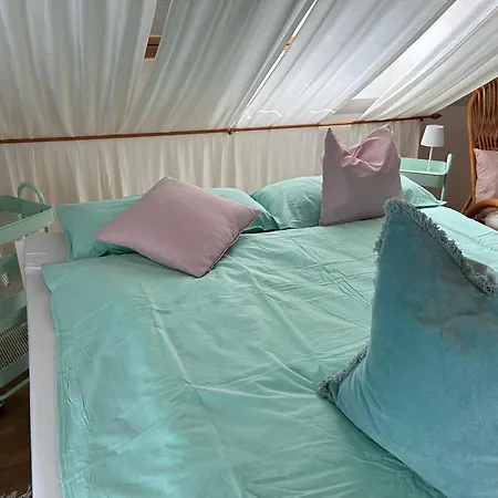 Evis Cottage-2