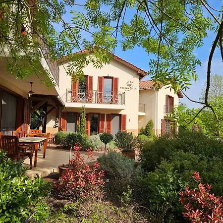 Hullam Villa B&B-2