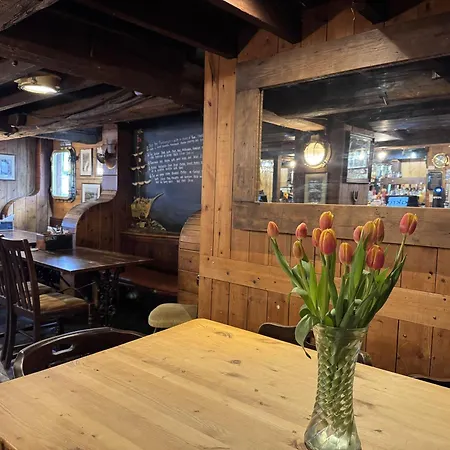 The Ship Inn-2