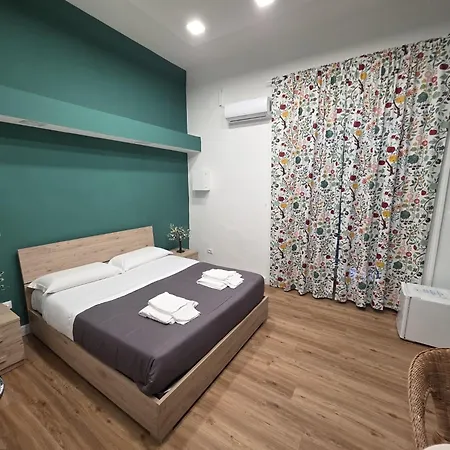 Vanzi Rooms-2