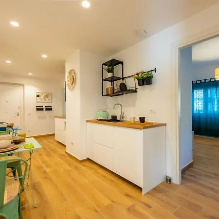 Bed & Breakfast Across The Room-3