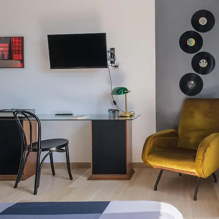 Fabula - Studio&Private Rooms-3