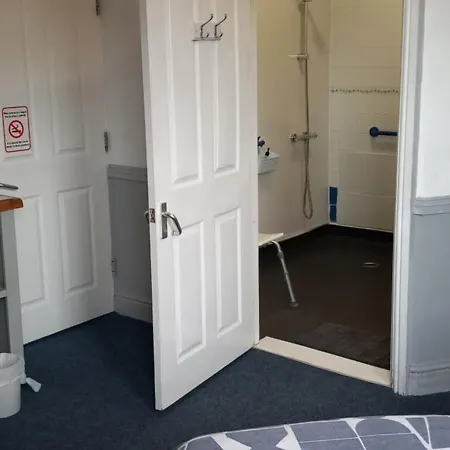 Ty Castell Guest House-2