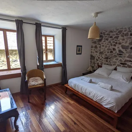 Chambres d'hôtes Les Chatougoulis-2