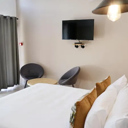 Symponia Guesthouse-3
