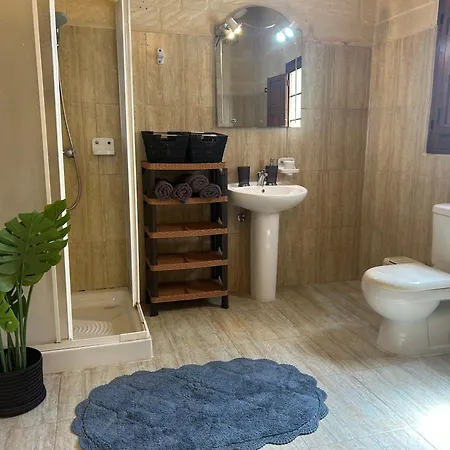 A La Maison B&B-3
