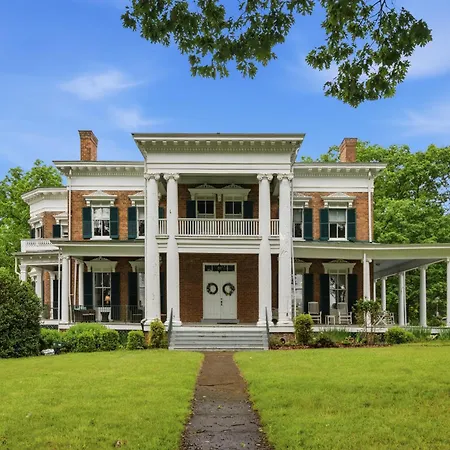 Rockwood Manor Bed & Breakfast-3