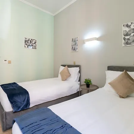 Giusi Rooms - Esquilino Harmony Guesthouse-3