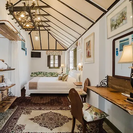 La Casa 1832 Boutique-3