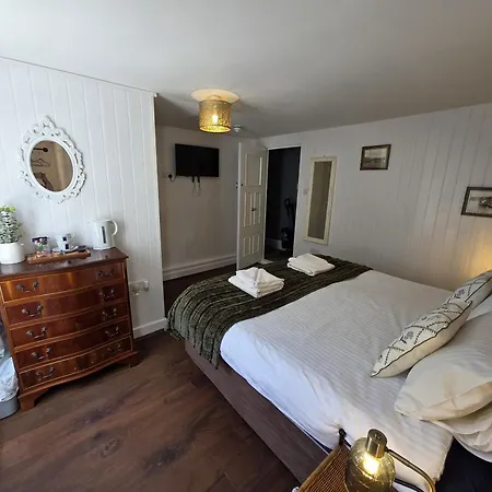 The Wheatsheaf Hotel-2