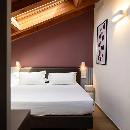Rossovino Milano Boutique-2
