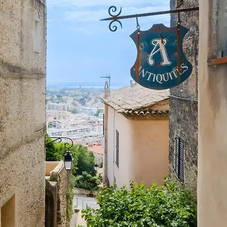 Le Grimaldi-3