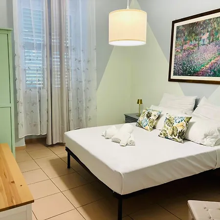 Room Mercedes-2