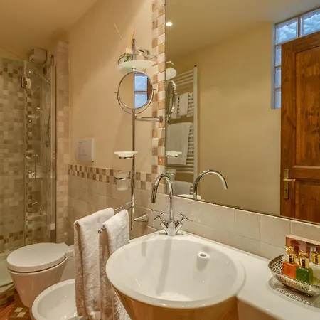 Boutique Hotel In Piazza Della Signoria-2