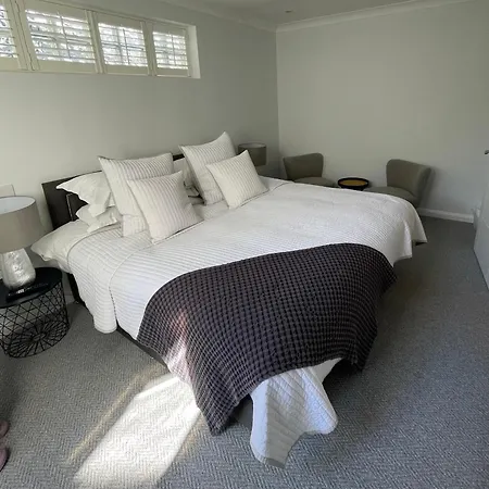 Grosvenor Lodge Guest House-2