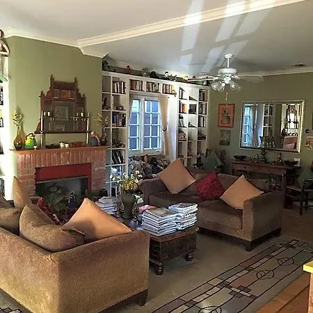 Elaine'S Hollywood Bed & Breakfast-3