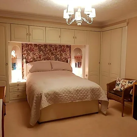 Barn Court Bed And Breakfast-2