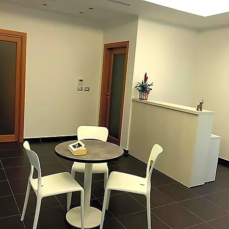 Raja Rooms-2