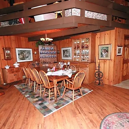 Stouffermill Bed & Breakfast-2