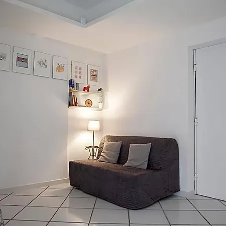 Poly'S House-3