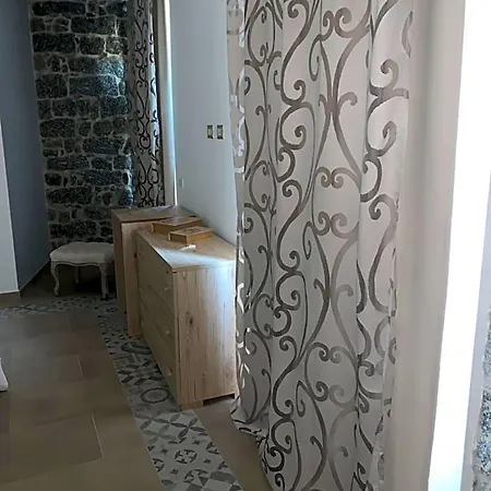 Nicola’s house-2