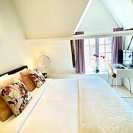 The Flower B&B-2