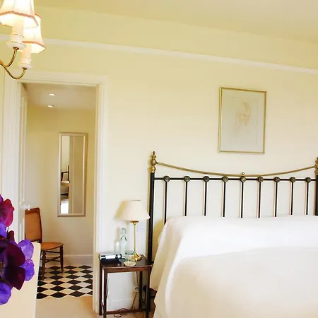 Larkbeare Grange Bed And Breakfast-2