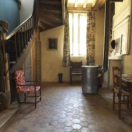 La Maison Jeanne D'Arc-3