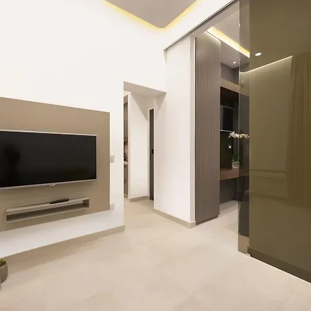 Estate4Home - Surreo Luxury Apartment-3