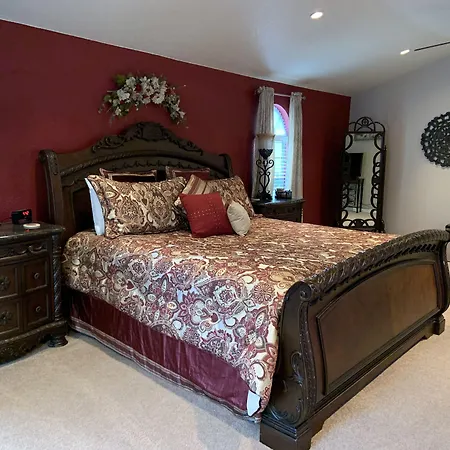 Maple Creek Bed&Breakfast-2