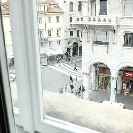B&B Piazza Goldoni-3
