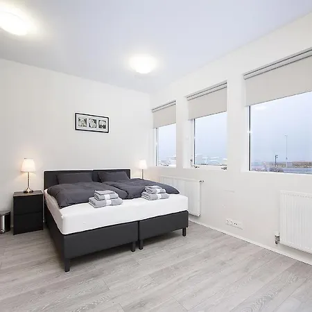 Kef Guesthouse By Keflavik Airport-3