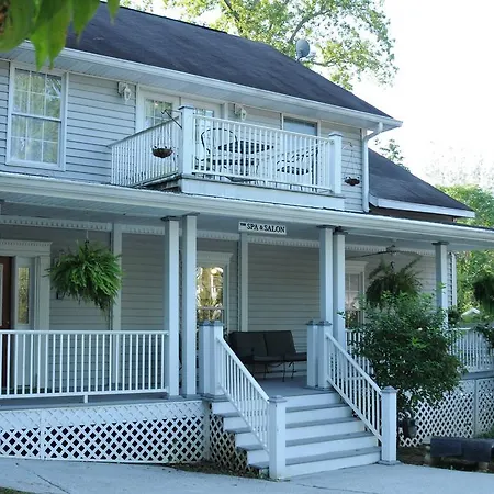 Acorn Hill Lodge And Spa-3