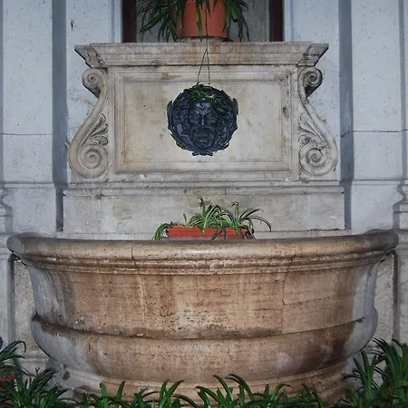 B&B Roma Royal Residence-2