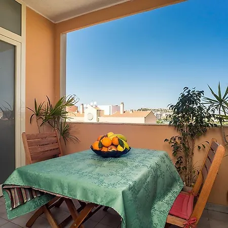 B&B Mareya-3
