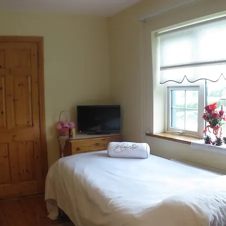 Derghaven B&B, Hostel & Self Catering-3