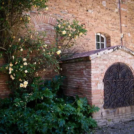 Chateau Des Varennes-2