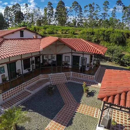 Finca Campestre La Adelita B&B-3