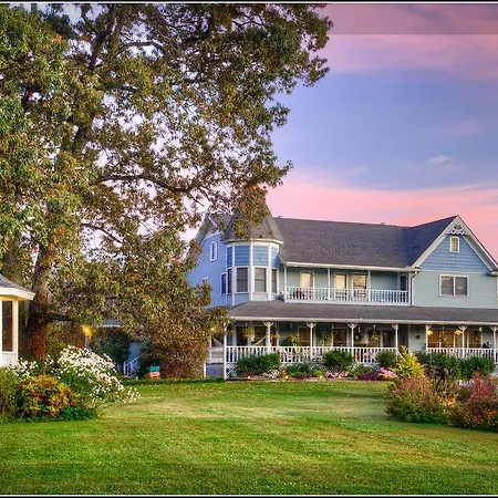 Blue Mountain Mist Country Inn-2