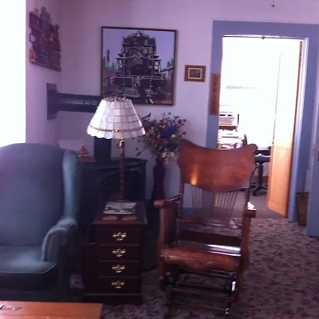 Pullman House Inn-2