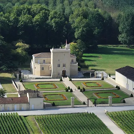Chateau La Tour Carnet-2