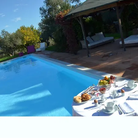 Villa Zagara Luxury Bed And Breakfast-3
