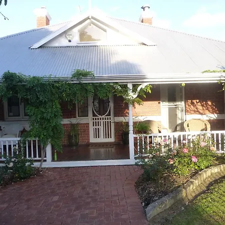 Lakeside Bed & Breakfast-2