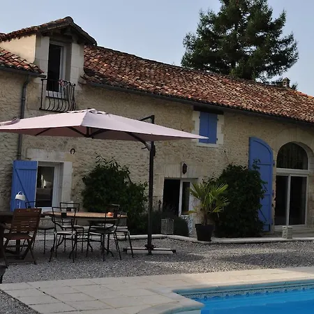 Chambres d'Hôtes La Grange Au Bois-3